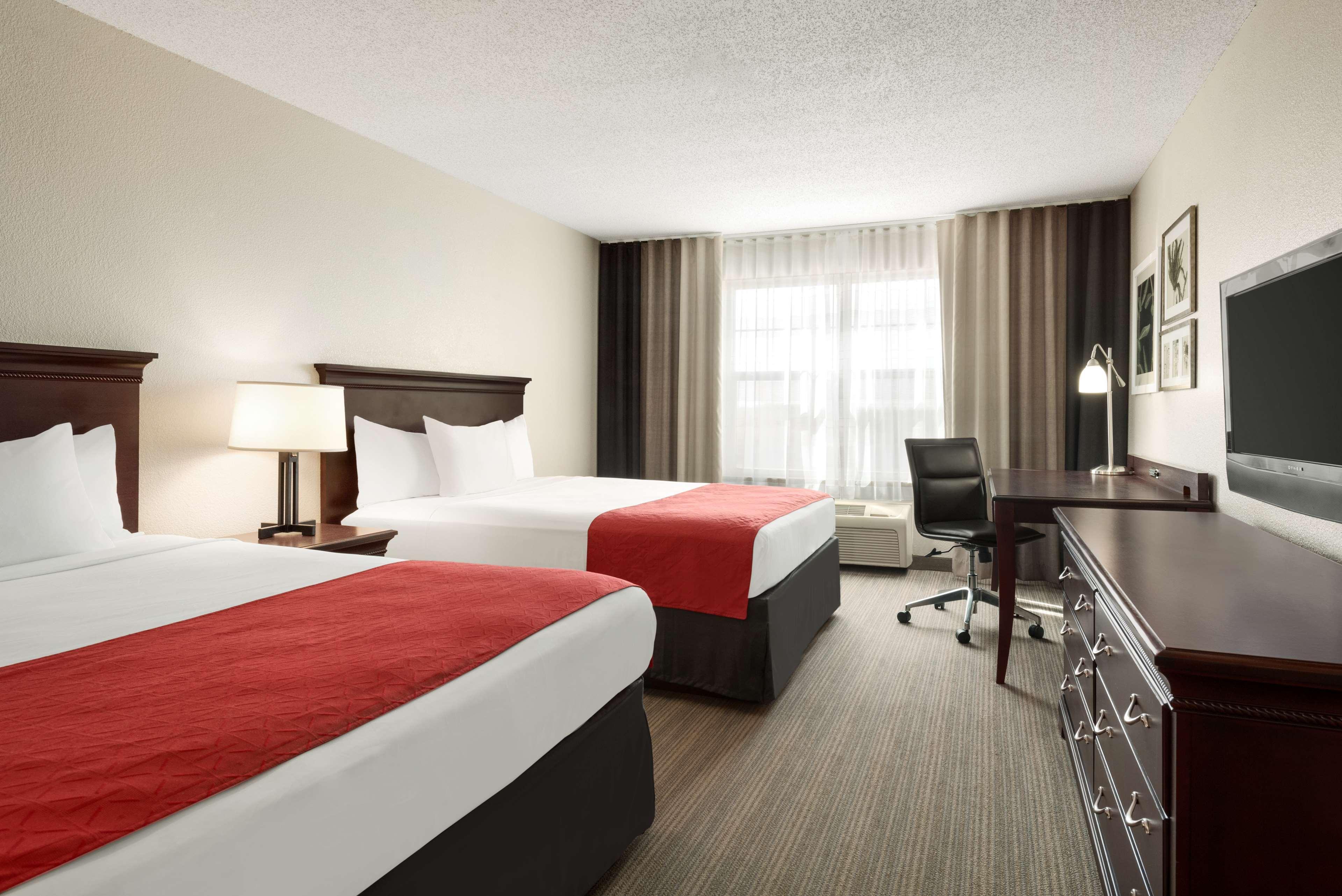Country Inn & Suites By Radisson, Kansas City At Village West, Ks Bonner Springs Eksteriør bilde