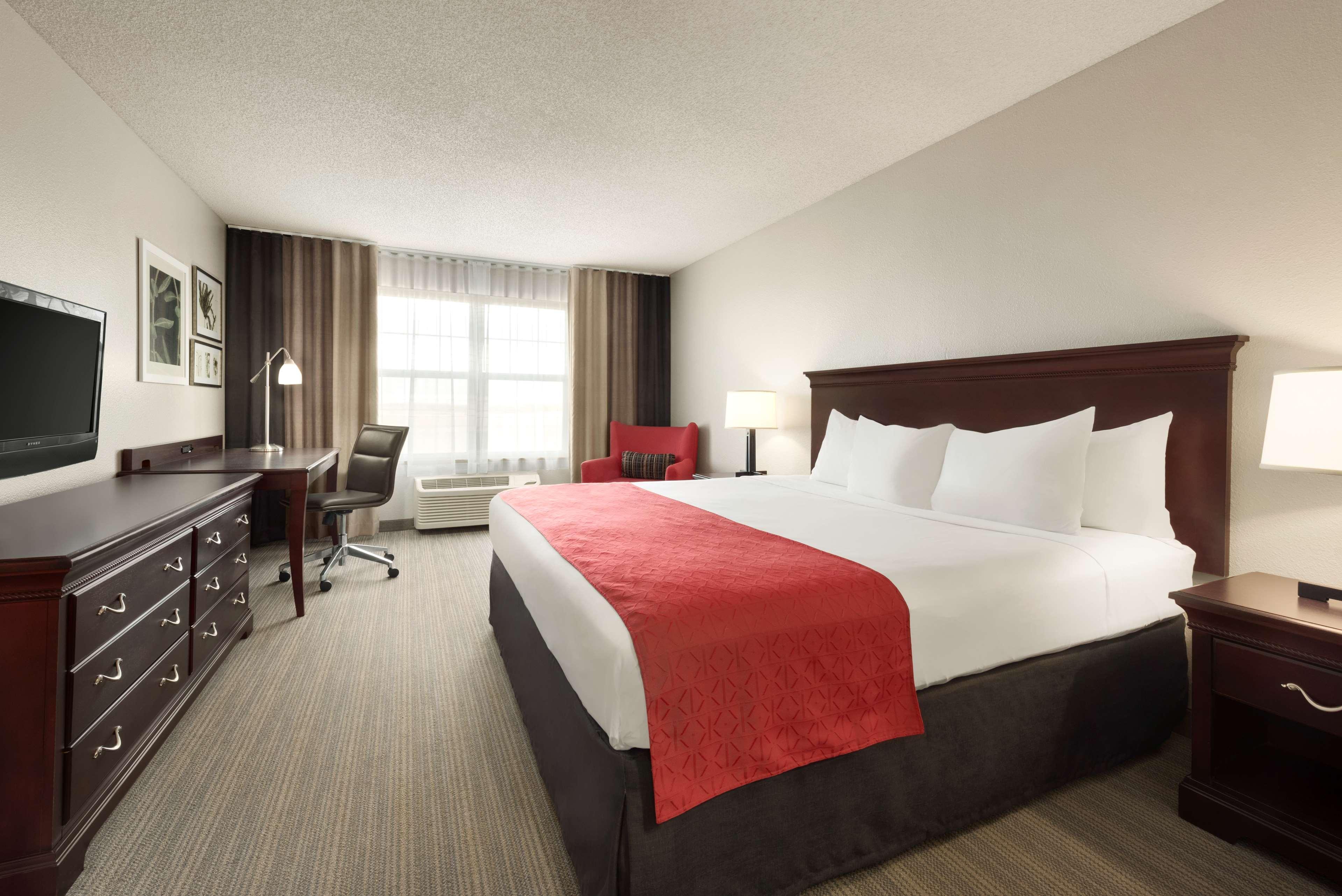 Country Inn & Suites By Radisson, Kansas City At Village West, Ks Bonner Springs Eksteriør bilde