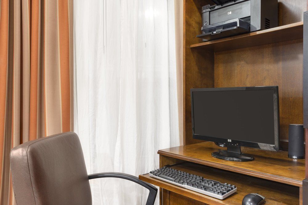 Country Inn & Suites By Radisson, Kansas City At Village West, Ks Bonner Springs Eksteriør bilde